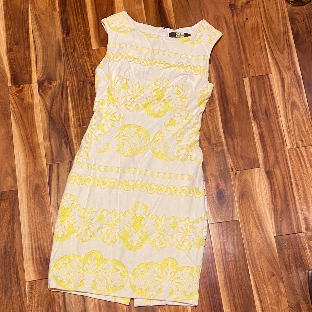 Eva Franco Size 4 Yellow and White Midi Dress